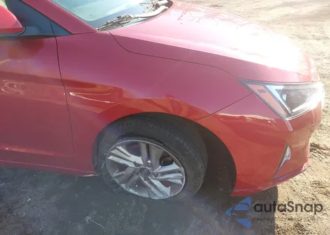 2019 Hyundai Elantra Sel z USA, uszkodzony, nr VIN 5NPD84LF6KH474364
